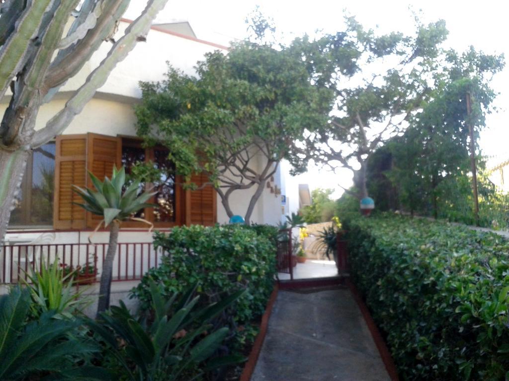 B&B Il Girasole 노토 외부 사진